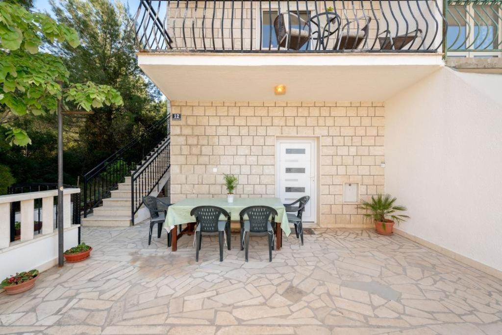 Ferienwohnung In Arbanija Mit Meerblick, Balkon, Klimaanlage, W-Lan 5137-1 Trogir Exterior foto